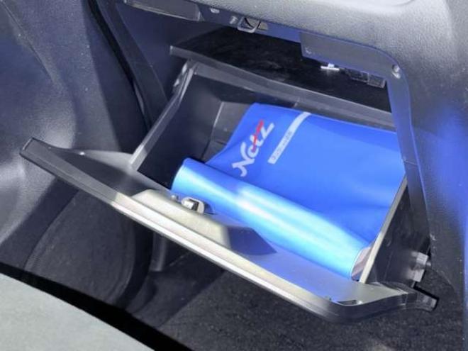 セレナ2.0 20X 4WD 下廻防錆TVナビBカメ後席モニタ 2000