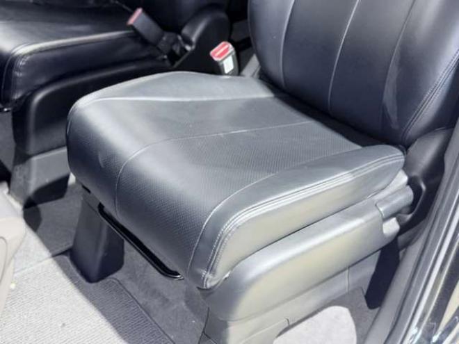 ステップワゴン2.0 L 4WD 下廻防錆 2000