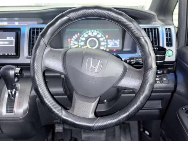 ステップワゴン2.0 L 4WD 下廻防錆 2000