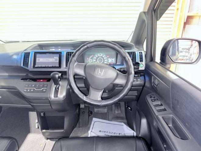 ステップワゴン2.0 L 4WD 下廻防錆 2000