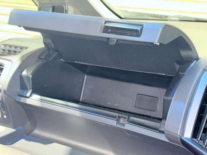 ステップワゴン2.0 L 4WD 下廻防錆 2000