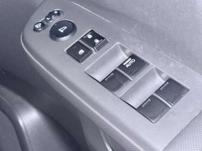 ステップワゴン2.0 L 4WD 下廻防錆 2000