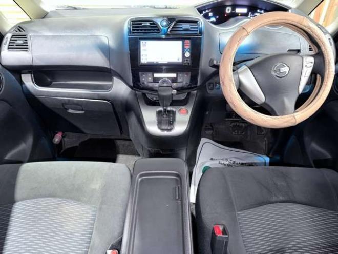 セレナ2.0 20X Vセレクション+Safety 4WD 防錆塗装TVナビBカメETC 2000