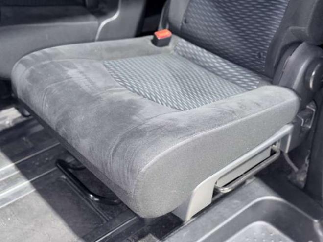 セレナ2.0 20X Vセレクション+Safety 4WD 防錆塗装TVナビBカメETC 2000