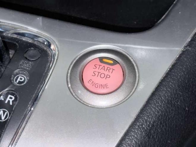 セレナ2.0 20X Vセレクション+Safety 4WD 防錆塗装TVナビBカメETC 2000