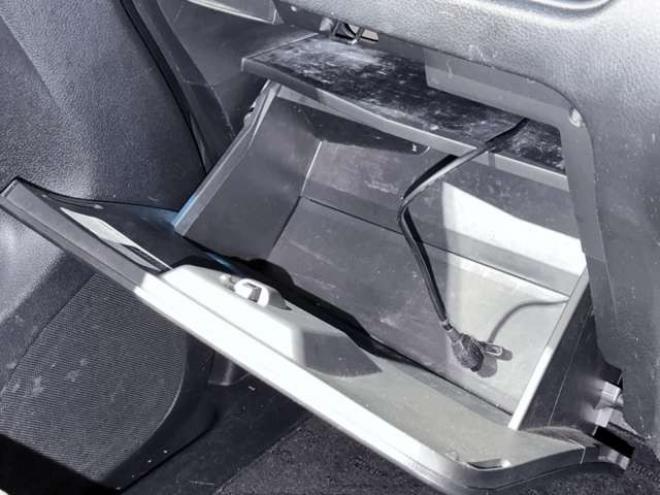 セレナ2.0 20X Vセレクション+Safety 4WD 防錆塗装TVナビBカメETC 2000