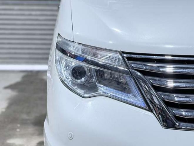 セレナ2.0 ハイウェイスター Vセレクション+Safety アドバンストセーフティ パッケージ 4WD 防錆塗装TVナビETCエンスタ 2000