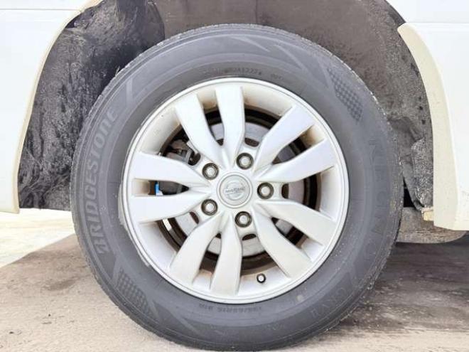 セレナ2.0 ハイウェイスター Vセレクション+Safety アドバンストセーフティ パッケージ 4WD 防錆塗装TVナビETCエンスタ 2000