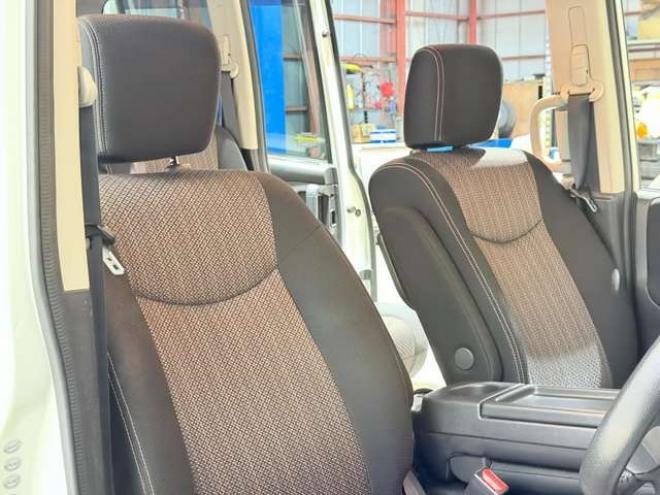 セレナ2.0 ハイウェイスター Vセレクション+Safety アドバンストセーフティ パッケージ 4WD 防錆塗装TVナビETCエンスタ 2000