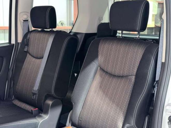 セレナ2.0 ハイウェイスター Vセレクション+Safety アドバンストセーフティ パッケージ 4WD 防錆塗装TVナビETCエンスタ 2000