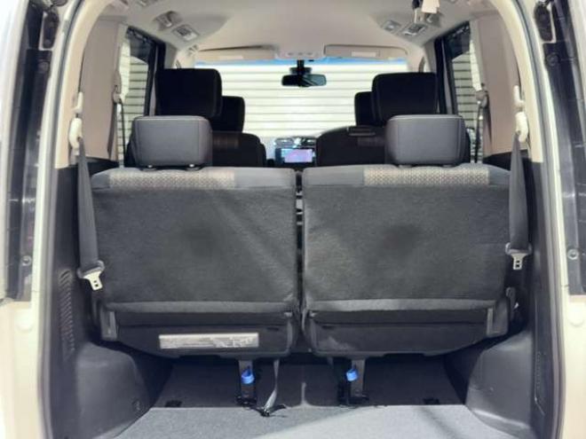 セレナ2.0 ハイウェイスター Vセレクション+Safety アドバンストセーフティ パッケージ 4WD 防錆塗装TVナビETCエンスタ 2000