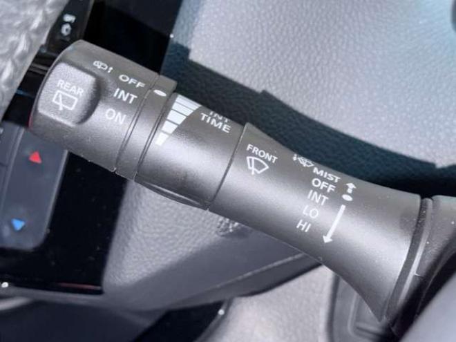 セレナ2.0 ハイウェイスター Vセレクション+Safety アドバンストセーフティ パッケージ 4WD 防錆塗装TVナビETCエンスタ 2000