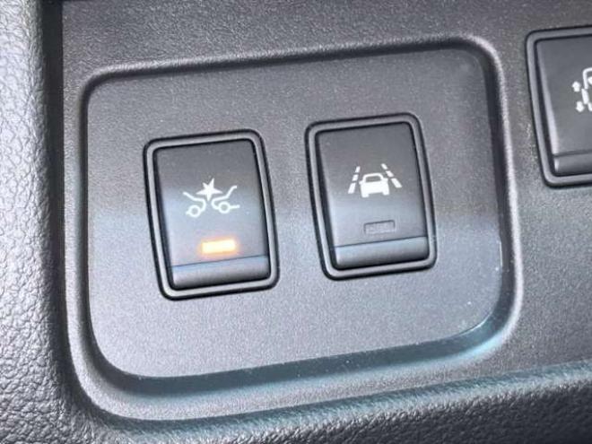 セレナ2.0 ハイウェイスター Vセレクション+Safety アドバンストセーフティ パッケージ 4WD 防錆塗装TVナビETCエンスタ 2000