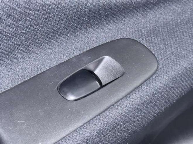 セレナ2.0 ハイウェイスター Vセレクション+Safety アドバンストセーフティ パッケージ 4WD 防錆塗装TVナビETCエンスタ 2000