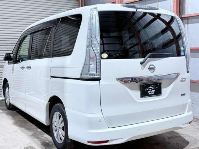 セレナ2.0 ハイウェイスター Vセレクション+Safety アドバンストセーフティ パッケージ 4WD 防錆塗装TVナビETCエンスタ 2000