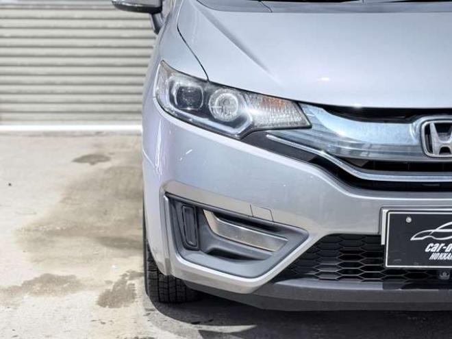 フィット1.5 ハイブリッド Lパッケージ 4WD 防錆塗装TVナビBカメ 1500