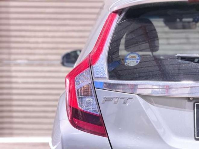 フィット1.5 ハイブリッド Lパッケージ 4WD 防錆塗装TVナビBカメ 1500