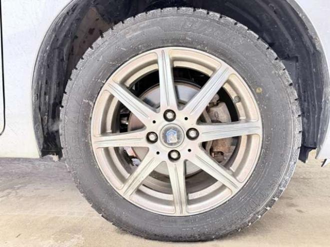 フィット1.5 ハイブリッド Lパッケージ 4WD 防錆塗装TVナビBカメ 1500