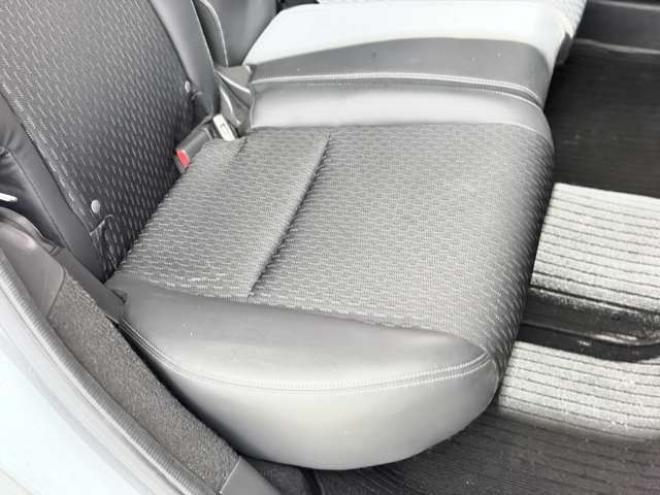 フィット1.5 ハイブリッド Lパッケージ 4WD 防錆塗装TVナビBカメ 1500