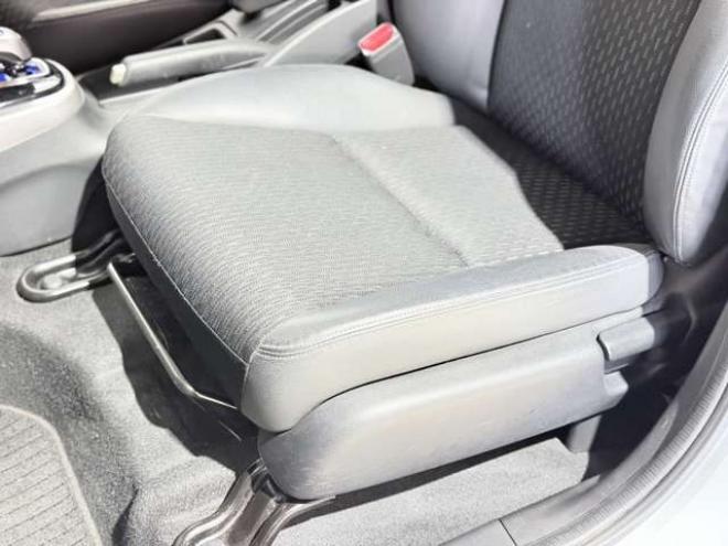 フィット1.5 ハイブリッド Lパッケージ 4WD 防錆塗装TVナビBカメ 1500