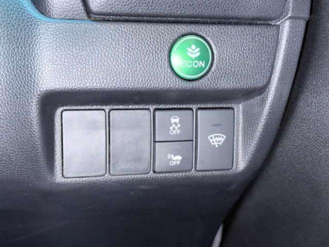 フィット1.5 ハイブリッド Lパッケージ 4WD 防錆塗装TVナビBカメ 1500