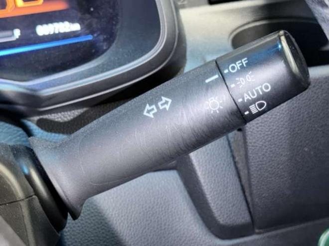 フィット1.5 ハイブリッド Lパッケージ 4WD 防錆塗装TVナビBカメ 1500