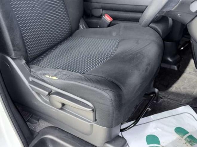 セレナ2.0 20X 4WD　防錆塗装キーレスナビETC 2000