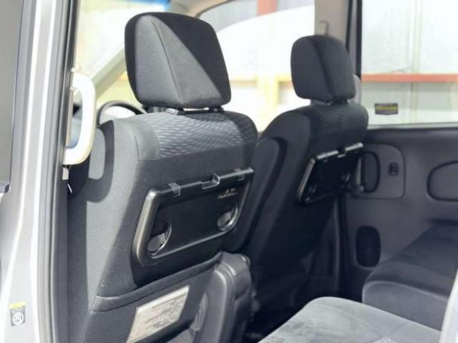 セレナ2.0 20X 4WD　防錆塗装キーレスナビETC 2000