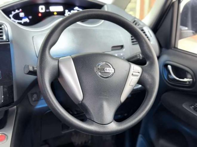 セレナ2.0 20X 4WD　防錆塗装キーレスナビETC 2000