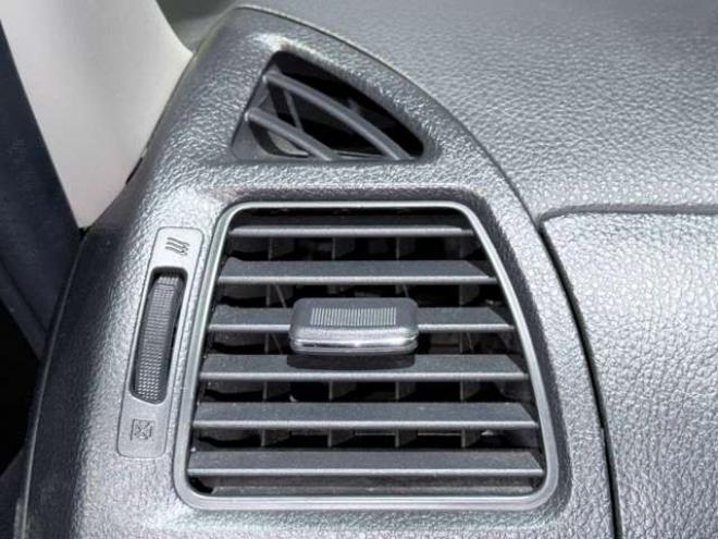 セレナ2.0 20X 4WD　防錆塗装キーレスナビETC 2000