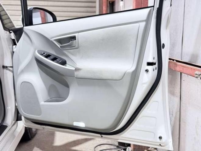 プリウス1.8 S 防錆塗装エンスタ 2WD 1800