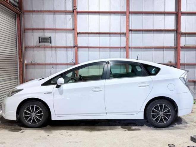 プリウス1.8 S 防錆塗装エンスタ 2WD 1800