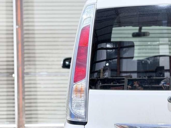 セレナ2.0 ハイウェイスター 4WD　防錆塗装TVナビBカメエンスタ後席モニタ 2000