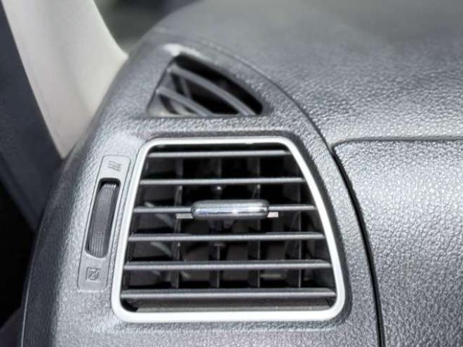 セレナ2.0 ハイウェイスター 4WD　防錆塗装TVナビBカメエンスタ後席モニタ 2000