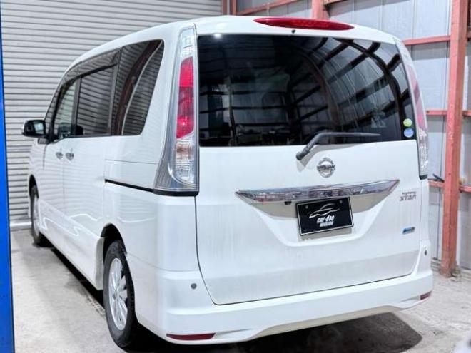 セレナ2.0 ハイウェイスター 4WD　防錆塗装TVナビBカメエンスタ後席モニタ 2000