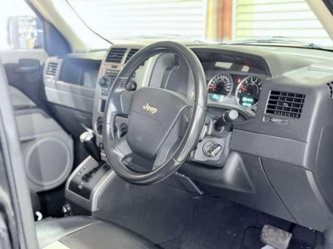 クライスラー・ジープパトリオット リミテッド 4WD　下廻防錆 正規輸入車 2400