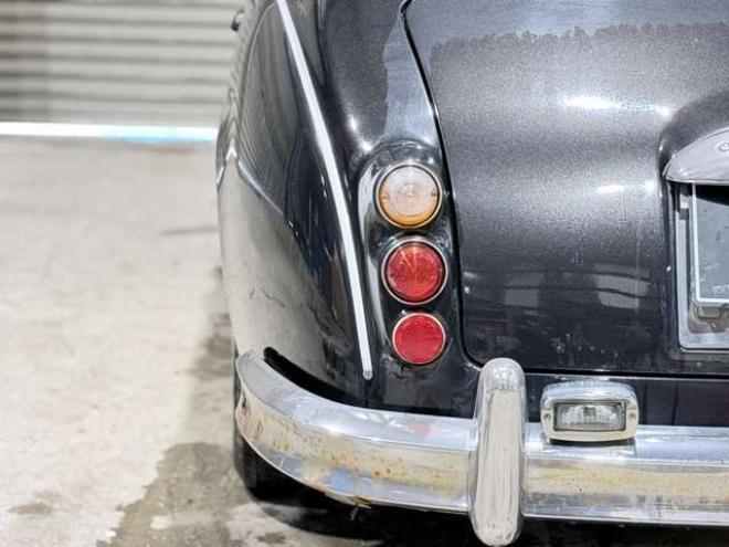 ビュート1.3 デラックス　下廻防錆 2WD 1300