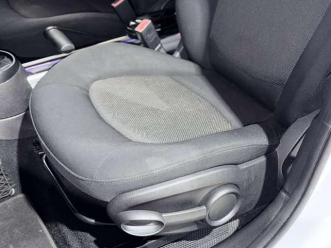 ミニクロスオーバー クーパー D オール4 4WD　下廻防錆4WDキーレス 正規輸入車 2000