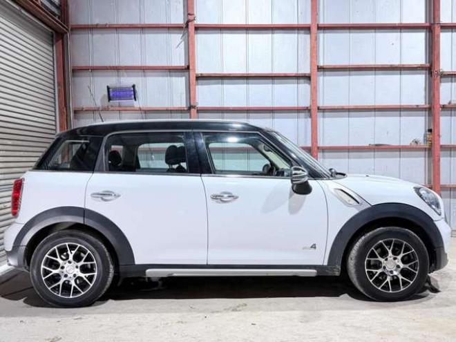 ミニクロスオーバー クーパー D オール4 4WD　下廻防錆4WDキーレス 正規輸入車 2000