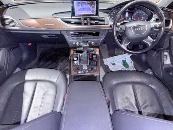 アウディA6アバント 2.8 FSI クワトロ 4WD　下廻防錆TVナビBカメETC 正規輸入車 2800