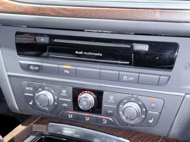 アウディA6アバント 2.8 FSI クワトロ 4WD　下廻防錆TVナビBカメETC 正規輸入車 2800