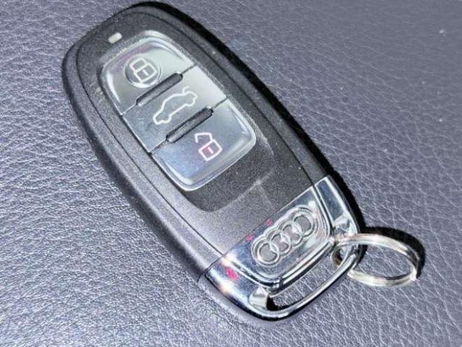 アウディA6アバント 2.8 FSI クワトロ 4WD　下廻防錆TVナビBカメETC 正規輸入車 2800