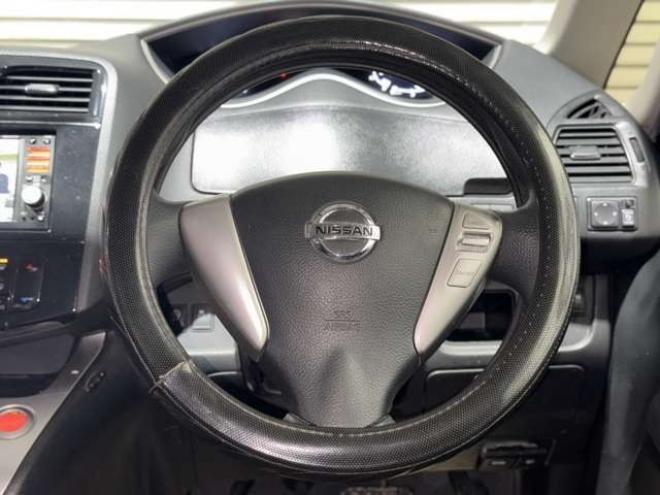 セレナ2.0 20X 4WD 下廻防錆ナビBカメエンスタ 2000