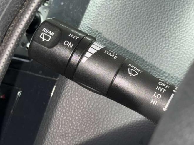 セレナ2.0 20X 4WD 下廻防錆ナビBカメエンスタ 2000