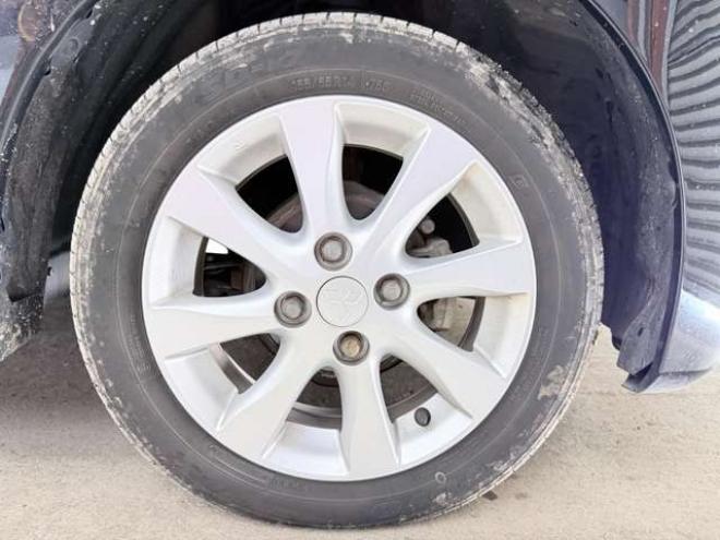 eKカスタムG 4WD 下廻防錆スマキーナビ 660