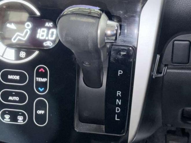 eKカスタムG 4WD 下廻防錆スマキーナビ 660