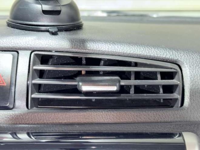 eKカスタムG 4WD 下廻防錆スマキーナビ 660