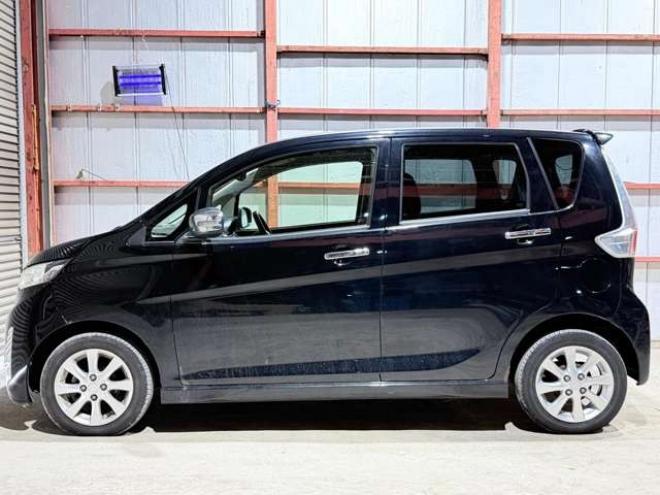 eKカスタムG 4WD 下廻防錆スマキーナビ 660