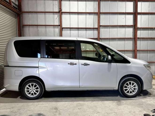 セレナ2.0 20S 4WD 下部防錆TVナビETC 2000