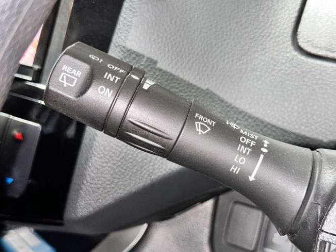 セレナ2.0 20S 4WD 下部防錆TVナビETC 2000